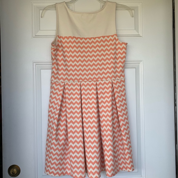 Altar’d State Chevron Dress - Coral/Cream -size L - Picture 4 of 6